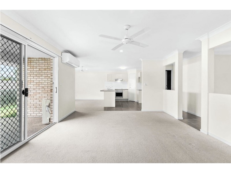 10 Dillon Avenue, Augustine Heights QLD 4300
