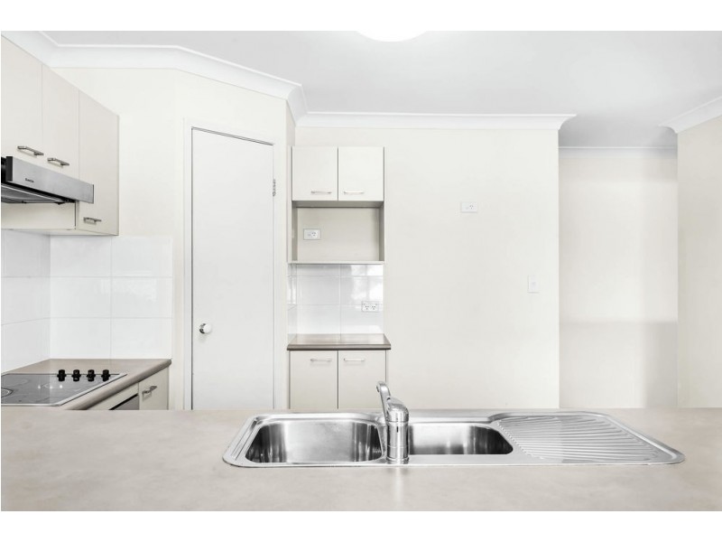 10 Dillon Avenue, Augustine Heights QLD 4300