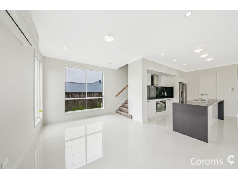 6 Gelu Court, Springfield Lakes QLD 4300