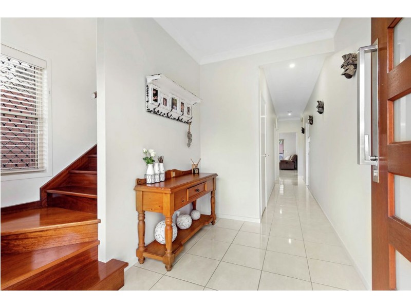 28 Riverine Drive, Springfield Lakes QLD 4300