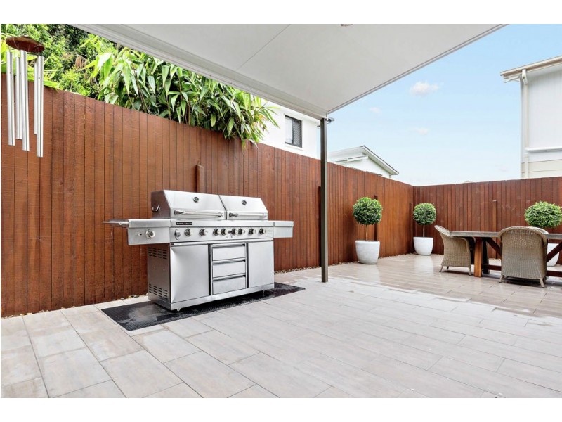 28 Riverine Drive, Springfield Lakes QLD 4300