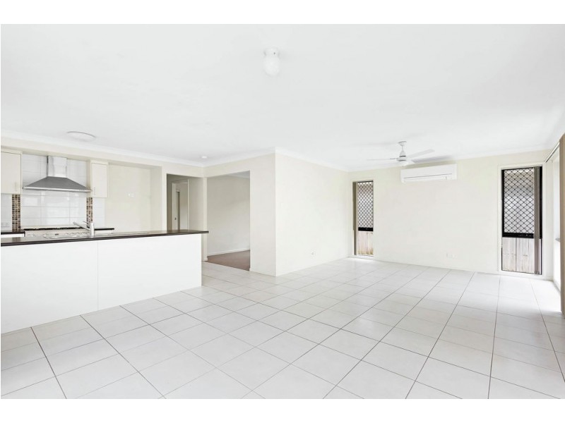 42 Lindeman Street, Springfield Lakes QLD 4300