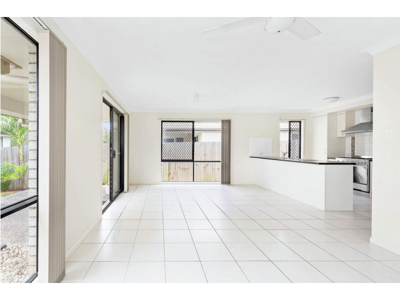 42 Lindeman Street, Springfield Lakes QLD 4300