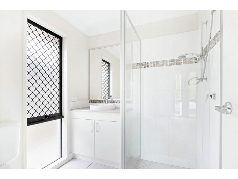 42 Lindeman Street, Springfield Lakes QLD 4300