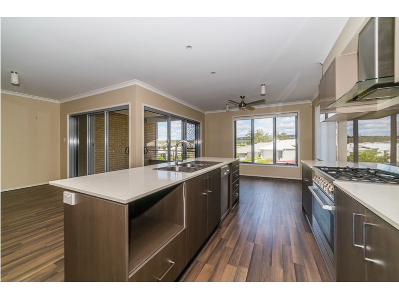 27 O’Reilly Crescent, Springfield Lakes QLD 4300