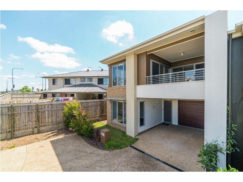 27 O’Reilly Crescent, Springfield Lakes QLD 4300