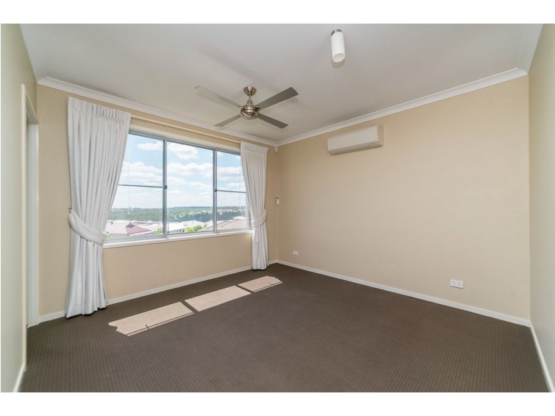 27 O’Reilly Crescent, Springfield Lakes QLD 4300