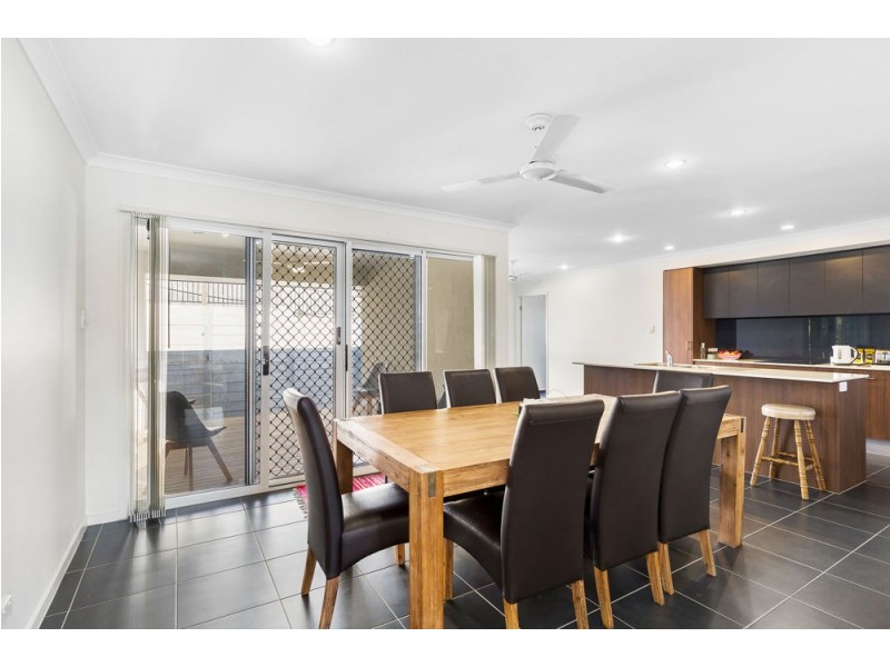 16 Horizon Drive, Springfield Lakes QLD 4300