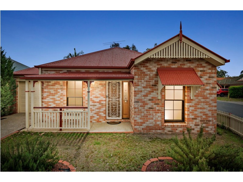 5 Berkshire Pl, Springfield Lakes QLD 4300