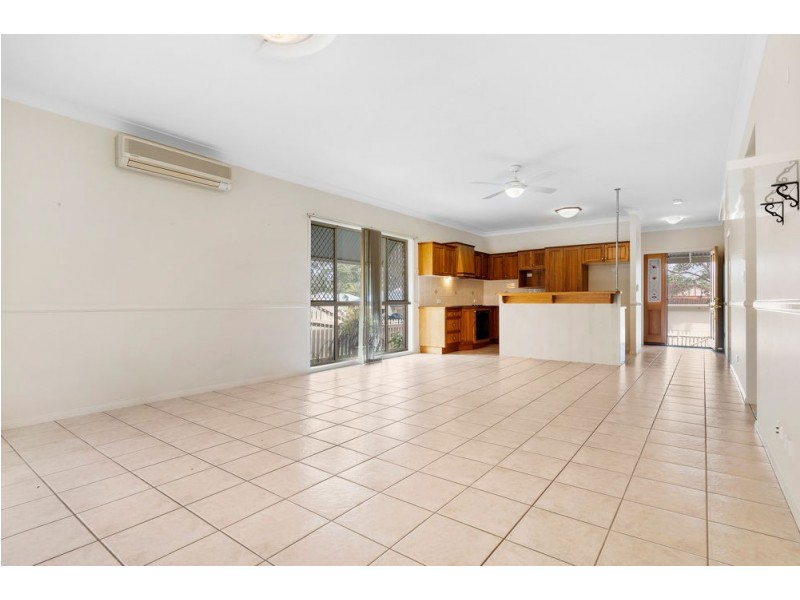 5 Berkshire Pl, Springfield Lakes QLD 4300