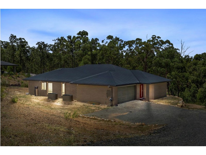 2-4 Wedgebill Court, Greenbank QLD 4124