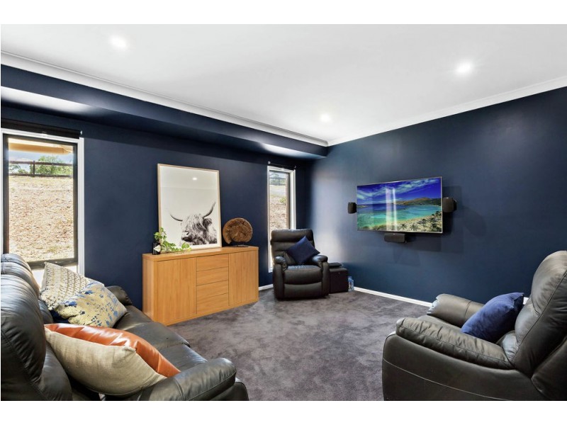 2-4 Wedgebill Court, Greenbank QLD 4124