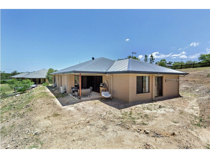 2-4 Wedgebill Court, Greenbank QLD 4124