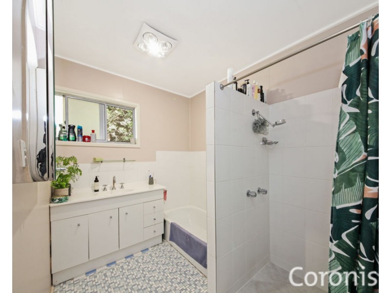 26 Belford Street, Kenmore QLD 4069