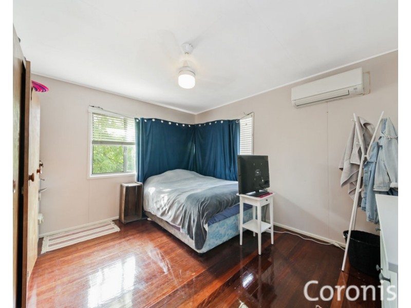 26 Belford Street, Kenmore QLD 4069