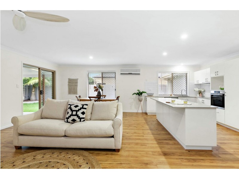 51 Admiral Crescent, Springfield Lakes QLD 4300