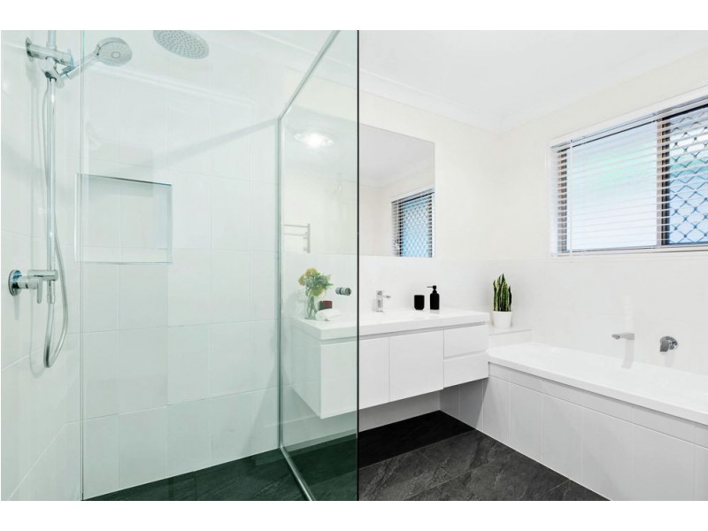 51 Admiral Crescent, Springfield Lakes QLD 4300