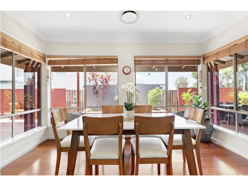 18 Summit Drive, Springfield Lakes QLD 4300