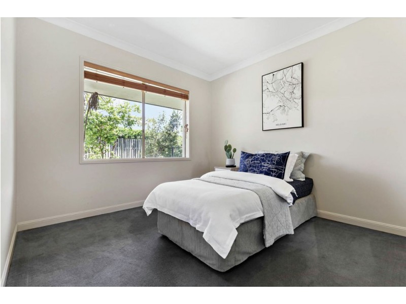 18 Summit Drive, Springfield Lakes QLD 4300
