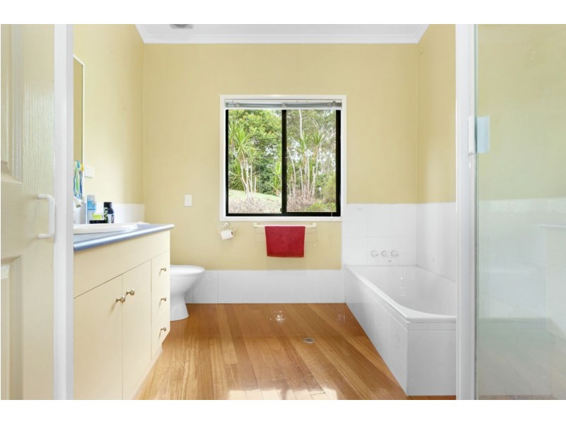 18 Katherine Court, Karalee QLD 4306