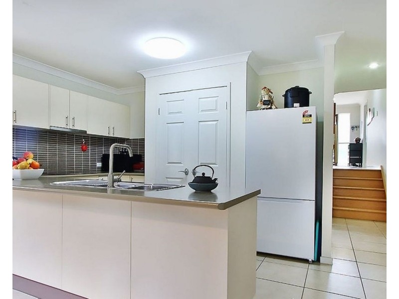 21 Kinglake Ave, Springfield Lakes QLD 4300