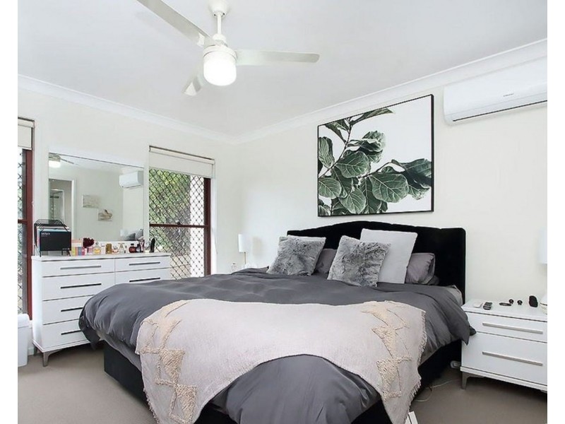 21 Kinglake Ave, Springfield Lakes QLD 4300