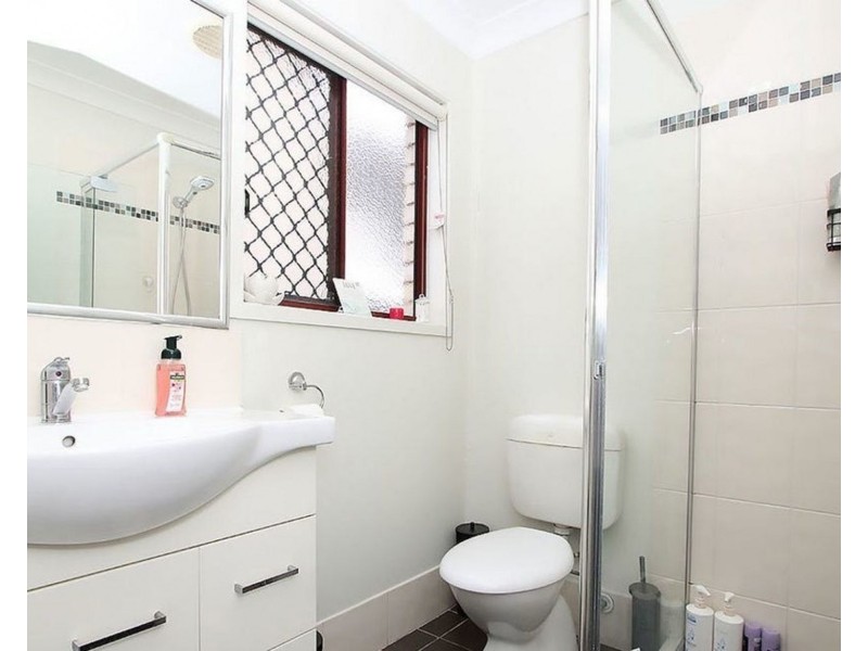 21 Kinglake Ave, Springfield Lakes QLD 4300