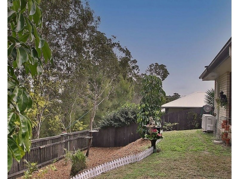 21 Kinglake Ave, Springfield Lakes QLD 4300