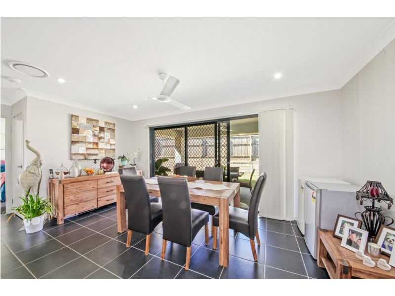 25 Hall Court, Bellbird Park QLD 4300