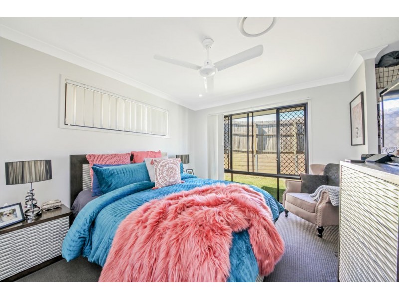 25 Hall Court, Bellbird Park QLD 4300