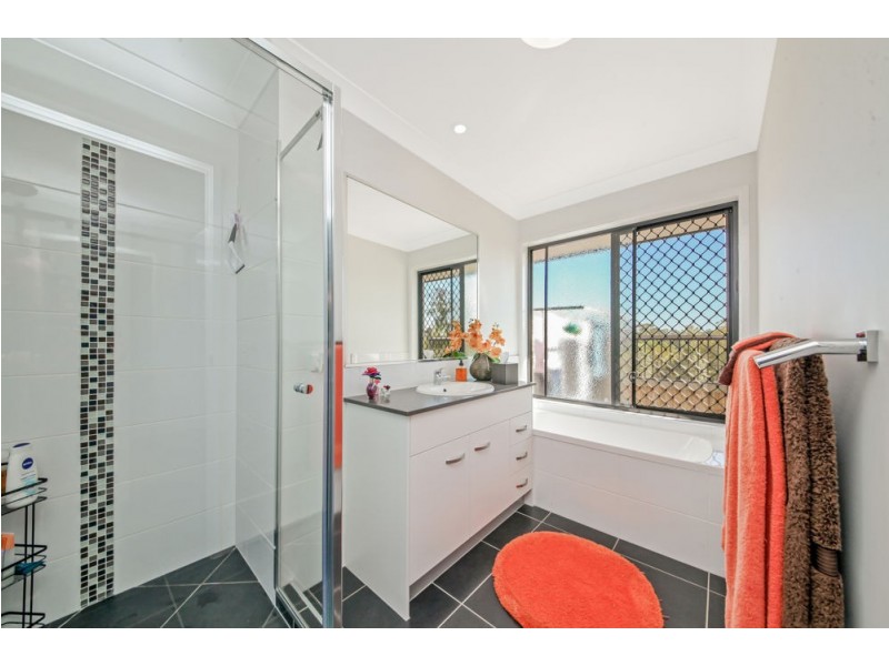 25 Hall Court, Bellbird Park QLD 4300