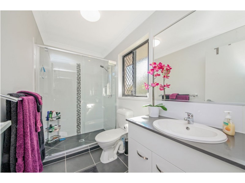 25 Hall Court, Bellbird Park QLD 4300