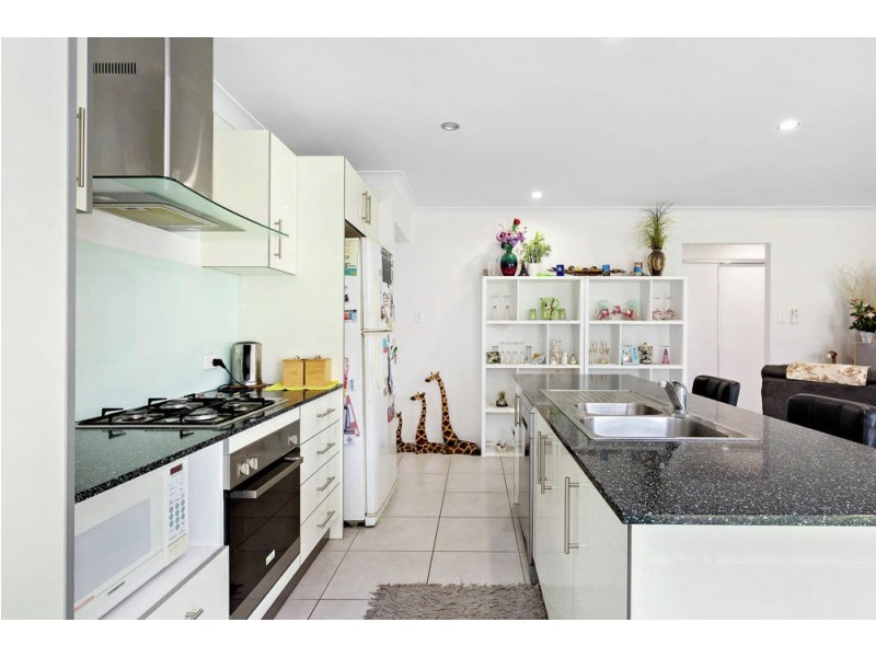 66 Columbia Drive, Bellbird Park QLD 4300