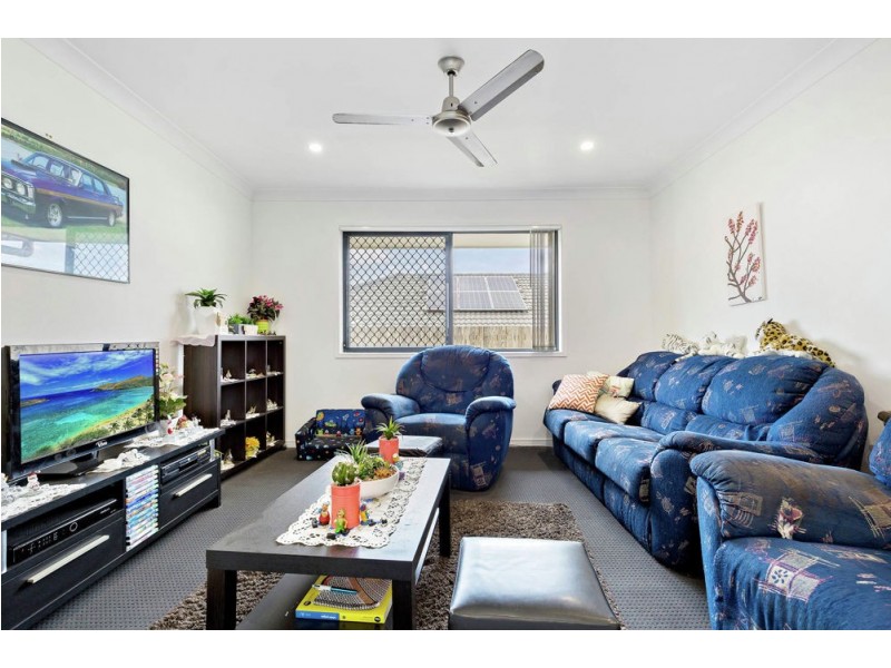 66 Columbia Drive, Bellbird Park QLD 4300