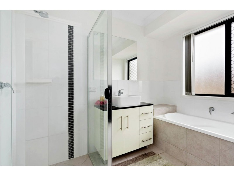 66 Columbia Drive, Bellbird Park QLD 4300