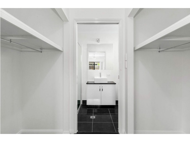 10 Crewes Crescent, Redbank Plains QLD 4301