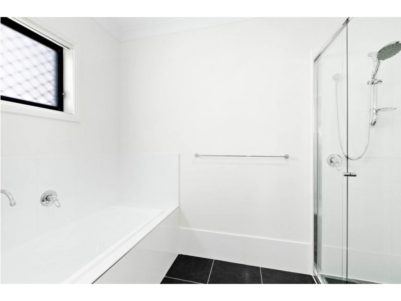 10 Crewes Crescent, Redbank Plains QLD 4301