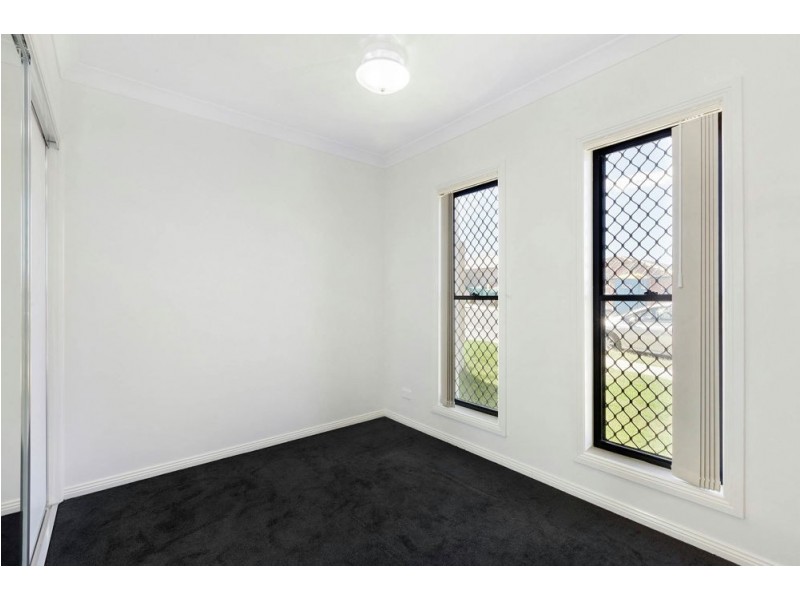 10 Crewes Crescent, Redbank Plains QLD 4301