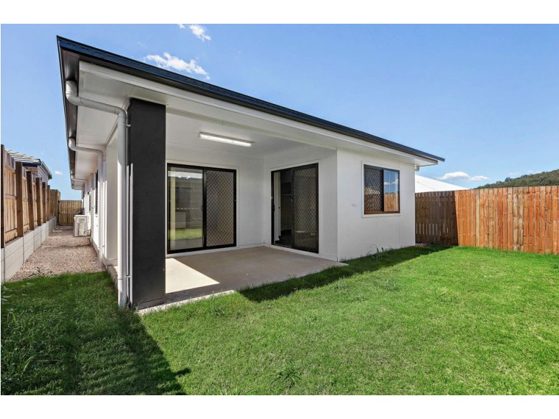 10 Crewes Crescent, Redbank Plains QLD 4301