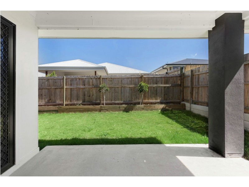 10 Crewes Crescent, Redbank Plains QLD 4301