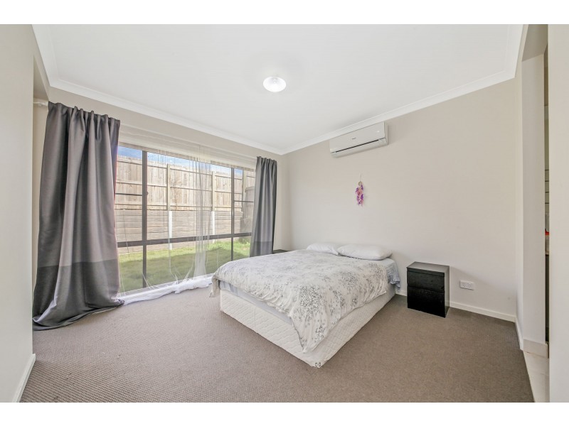 112 Meadows Circuit, Bellbird Park QLD 4300