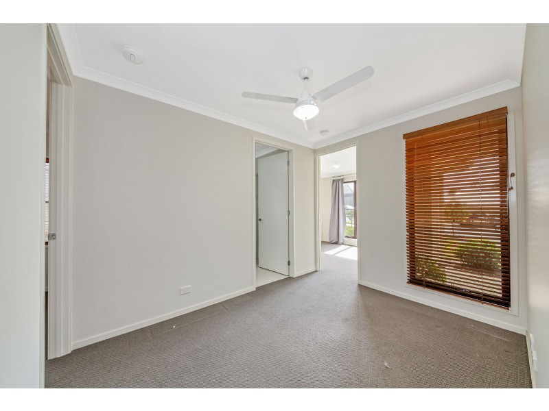 112 Meadows Circuit, Bellbird Park QLD 4300