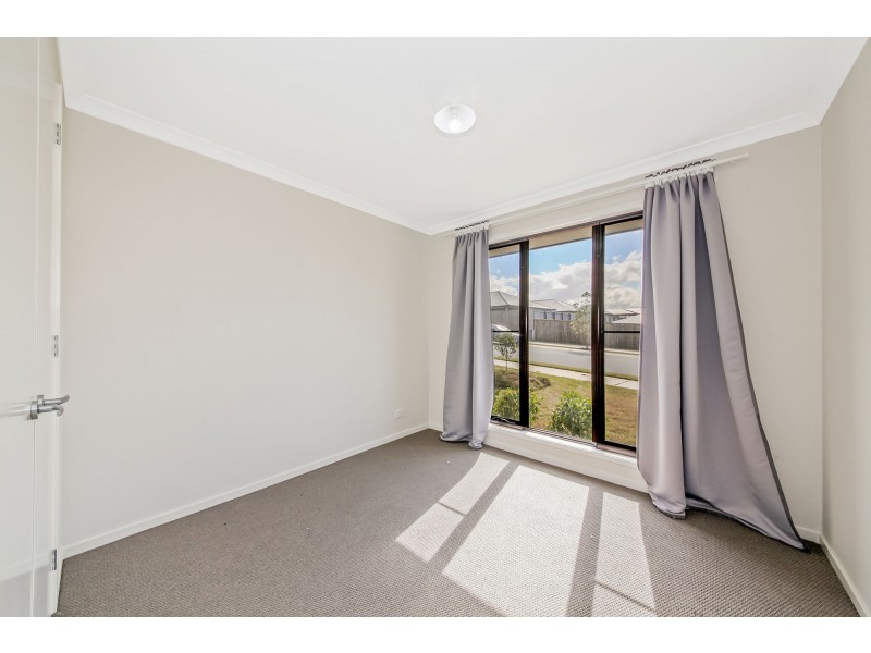 112 Meadows Circuit, Bellbird Park QLD 4300