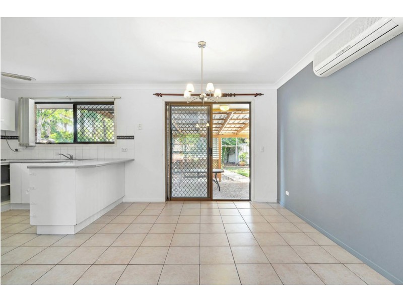 21 Crestwood Drive, Camira QLD 4300