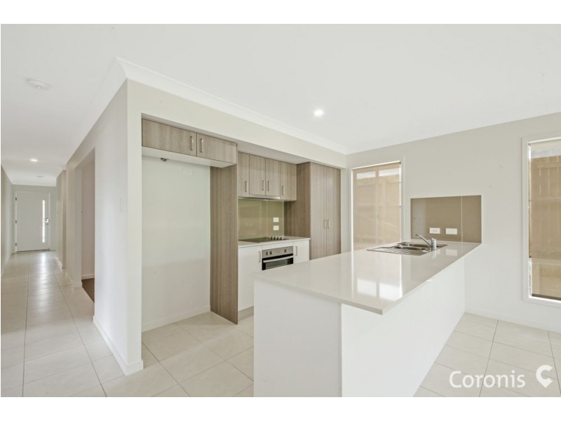 3 Eccles Street, South Ripley QLD 4306