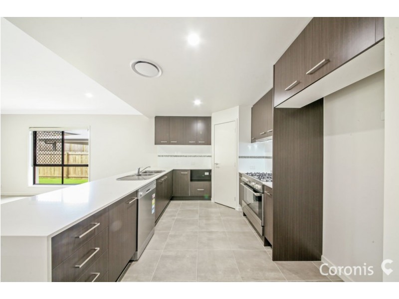 31 Meadows Cicuit, Bellbird Park QLD 4300