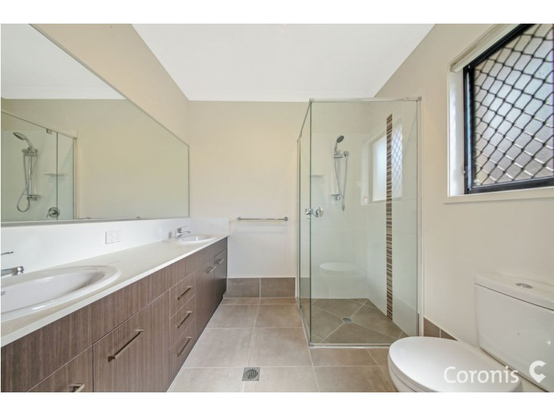 31 Meadows Cicuit, Bellbird Park QLD 4300