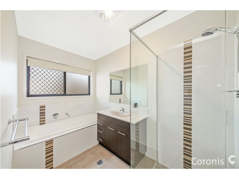 31 Meadows Cicuit, Bellbird Park QLD 4300