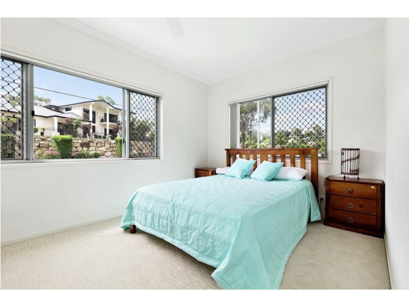 49 Braeside Road, Bundamba QLD 4304