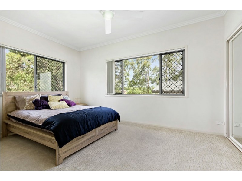 49 Braeside Road, Bundamba QLD 4304